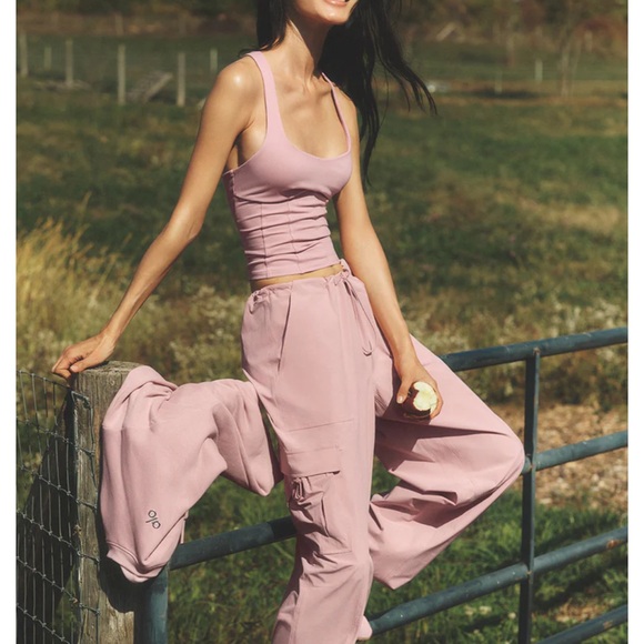 ALO Yoga Pants - ALO MEGASTAR ALO Yoga Blush Pink Cargo Wide-Leg Trousers